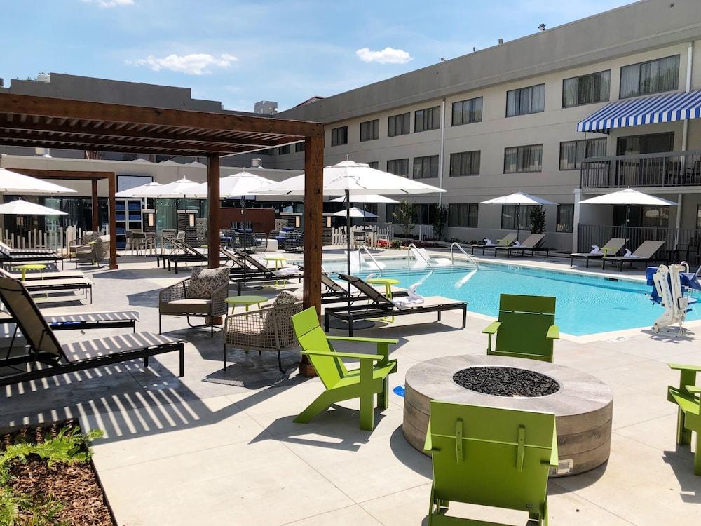 Doubletree By Hilton Airport Hotel Nashville