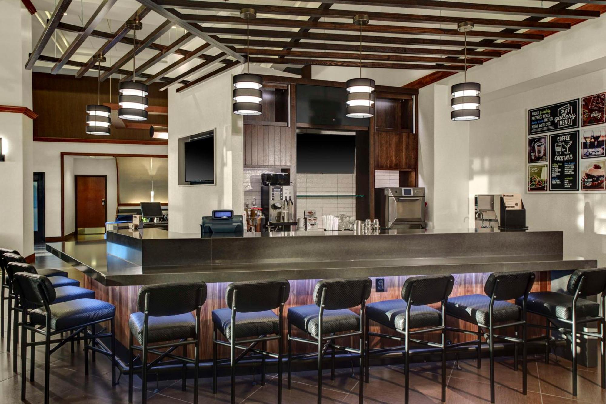 Hyatt Place Opryland 3*