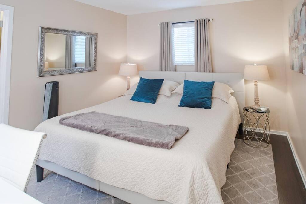 New Listing! Gorgeous Downtown Walk To On The River #3 Nashville