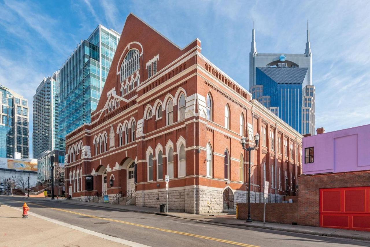Twelve South
