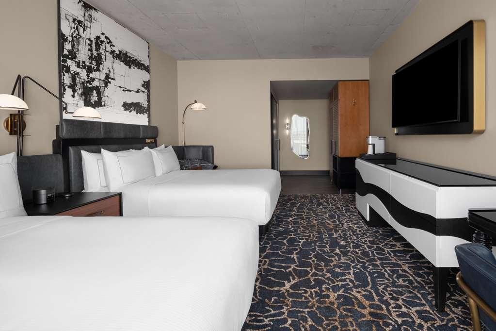Fraye Curio Collection By Hilton Nashville