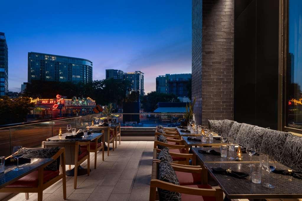 Fraye Curio Collection By Hilton *