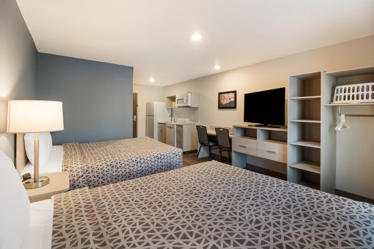 Woodspring Hermitage - Airport Hotel