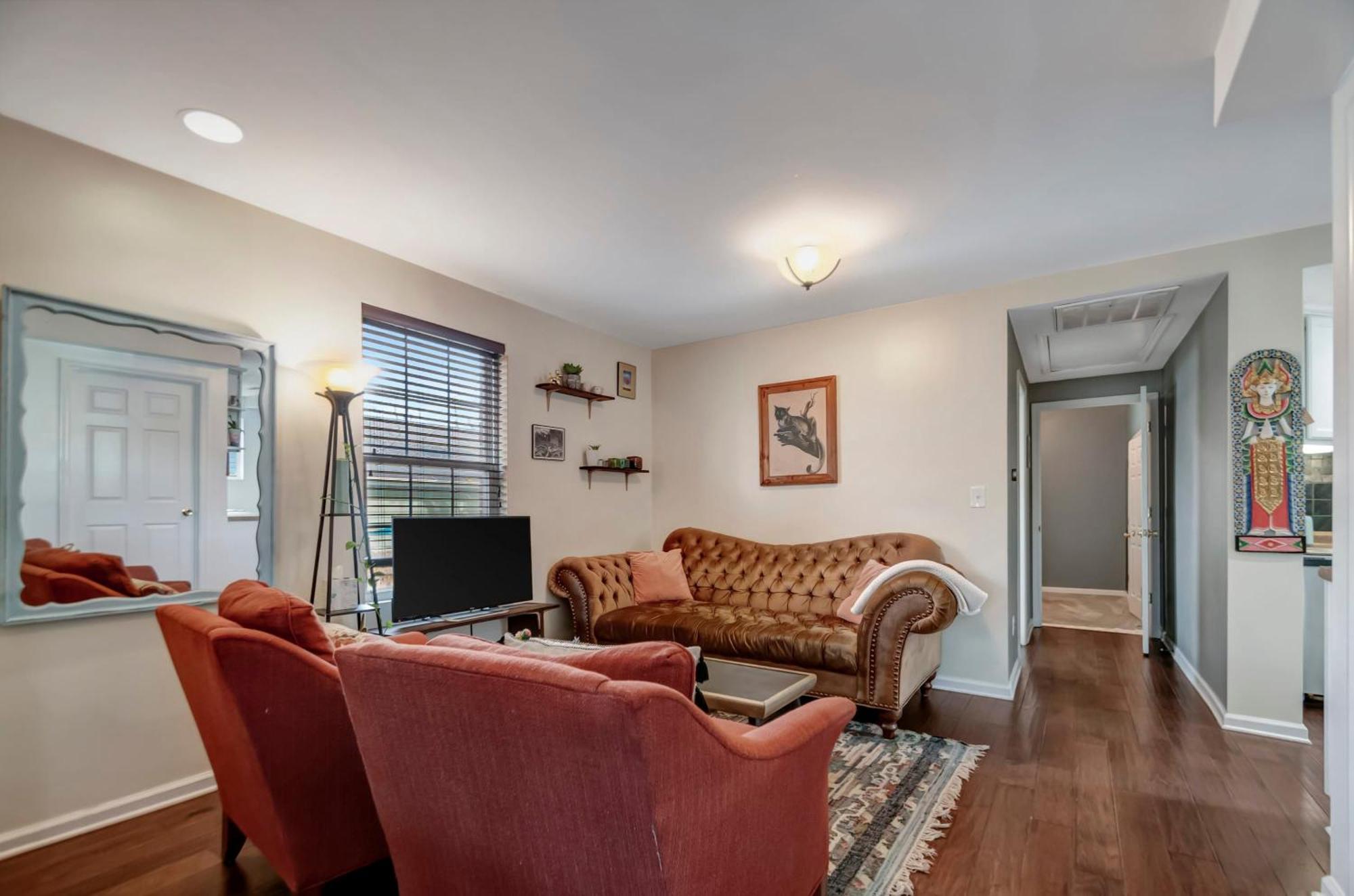 3 Bd 2 Bath Walking Distance To Nations