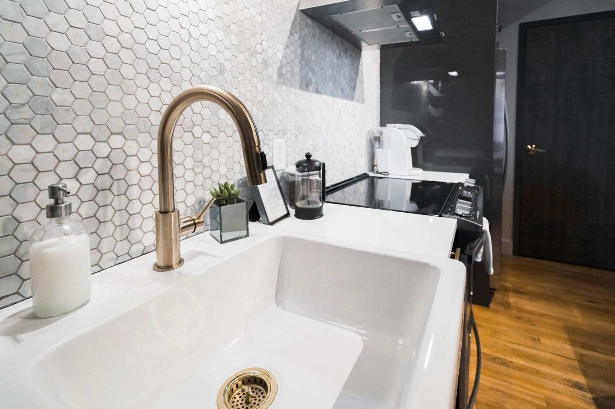 506 Lofts Apartment *