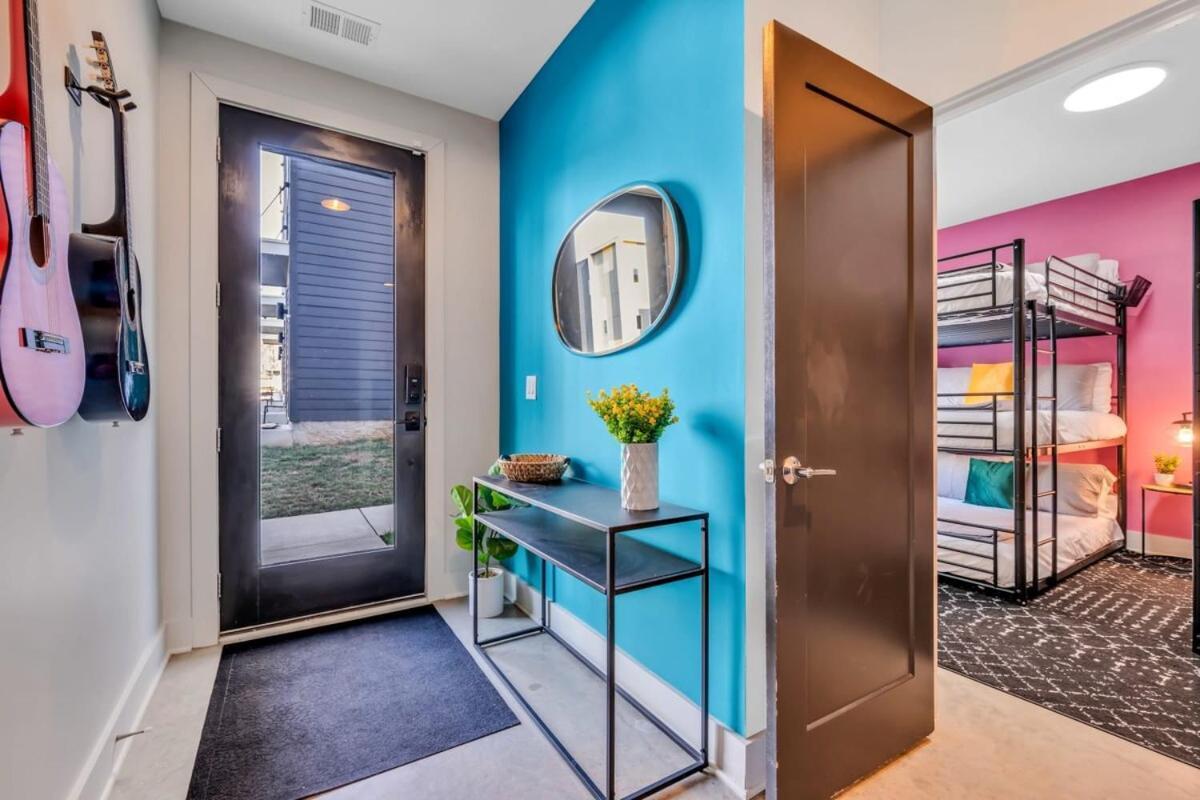 New Pink Howdy Oasis 13 Beds Rooftop View Parking * Nashville