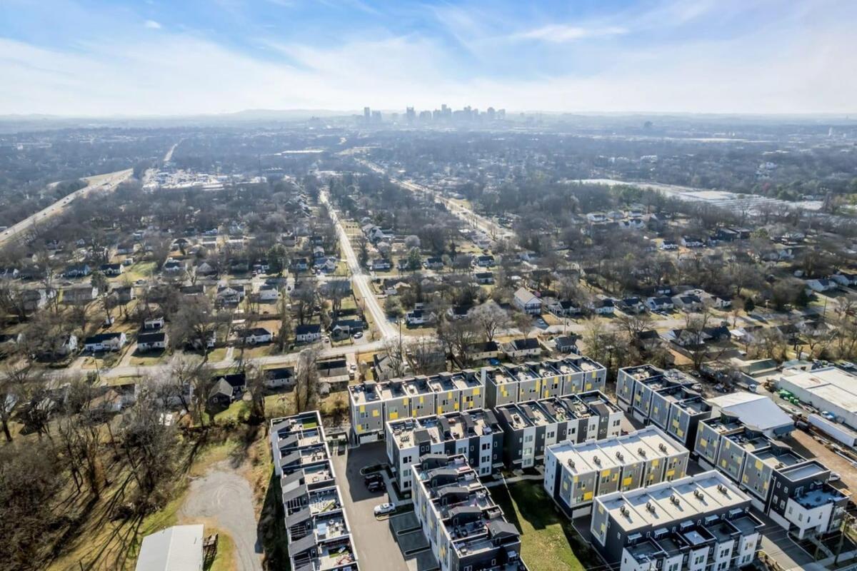 New Pink Howdy Oasis 13 Beds Rooftop View Parking Nashville