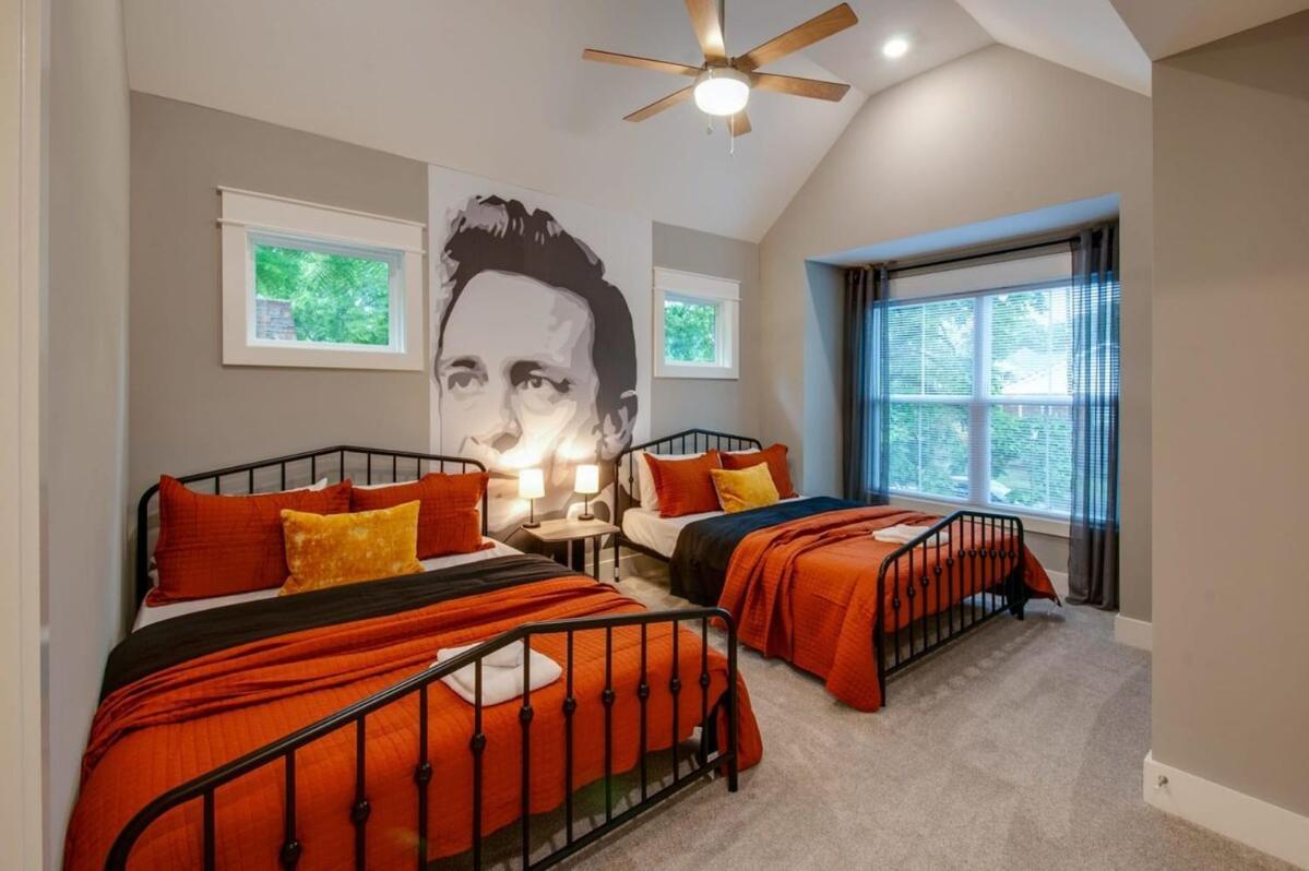 Holiday home Fast 12 Beds Large Yard Free Parking Nashville