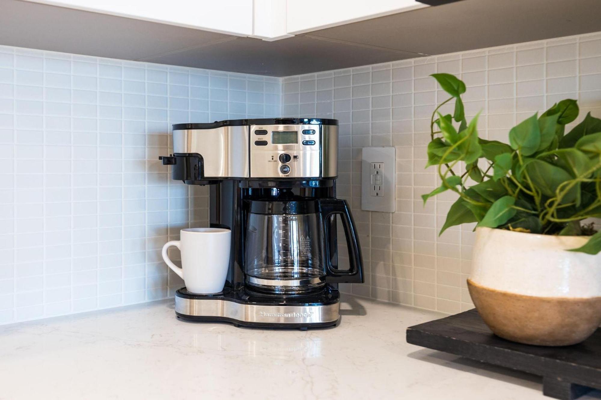 Hyve - Eden Elegance - Walk To Broadway Holiday home *