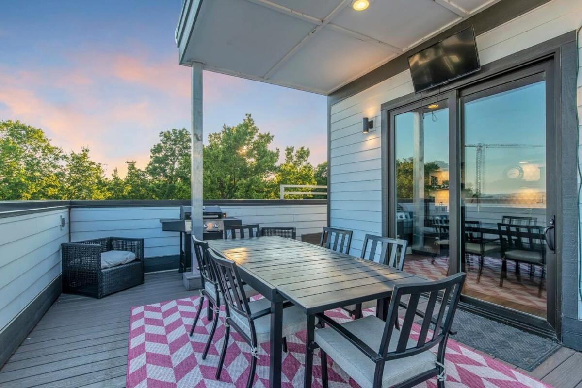 Dolly's Big House - 18 Beds Skydeck Views Holiday home *