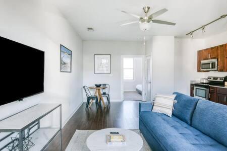 Apartment Cozysuites Music Row Modern 1br W/free Parking! 32 *