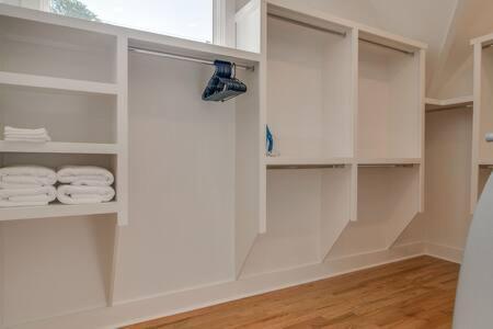 Stylish East For 10 * Nashville