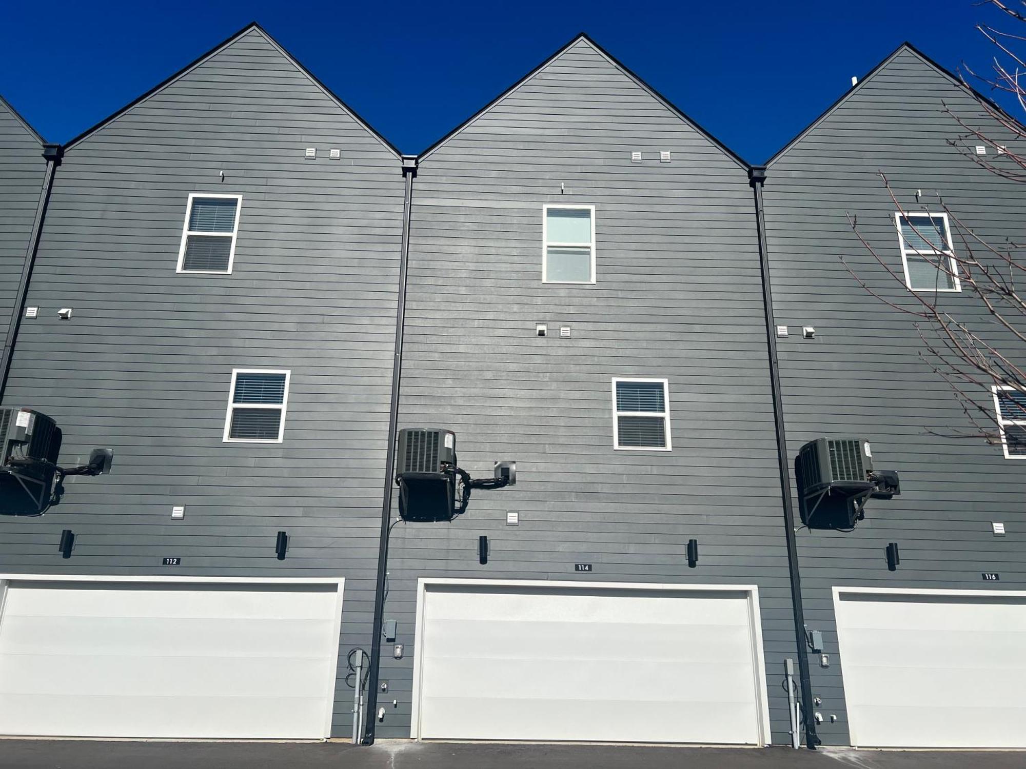 5 Min To Broadway Game & Ping-pong Parking