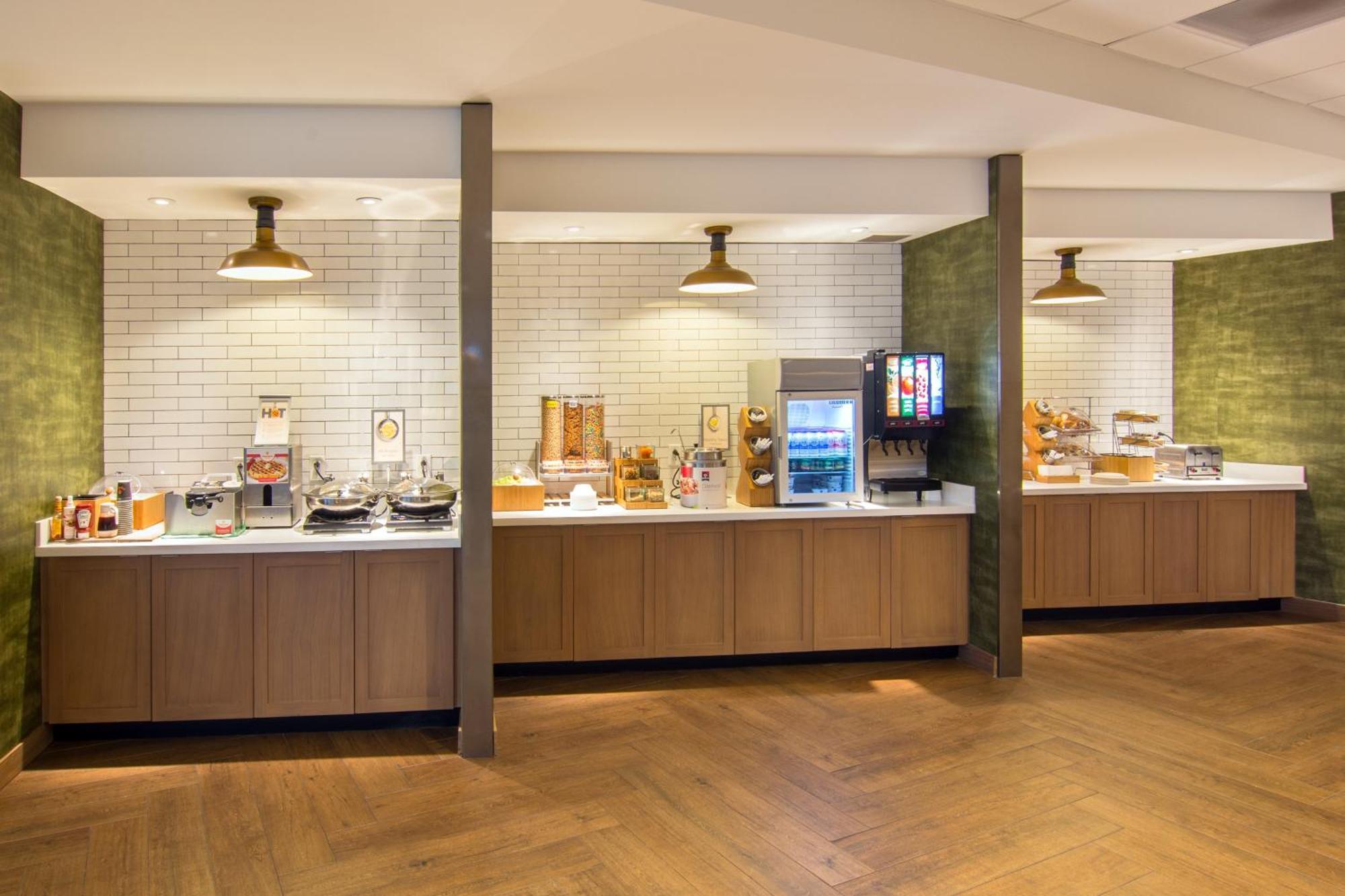 Fairfield & By Marriott Airport 3*