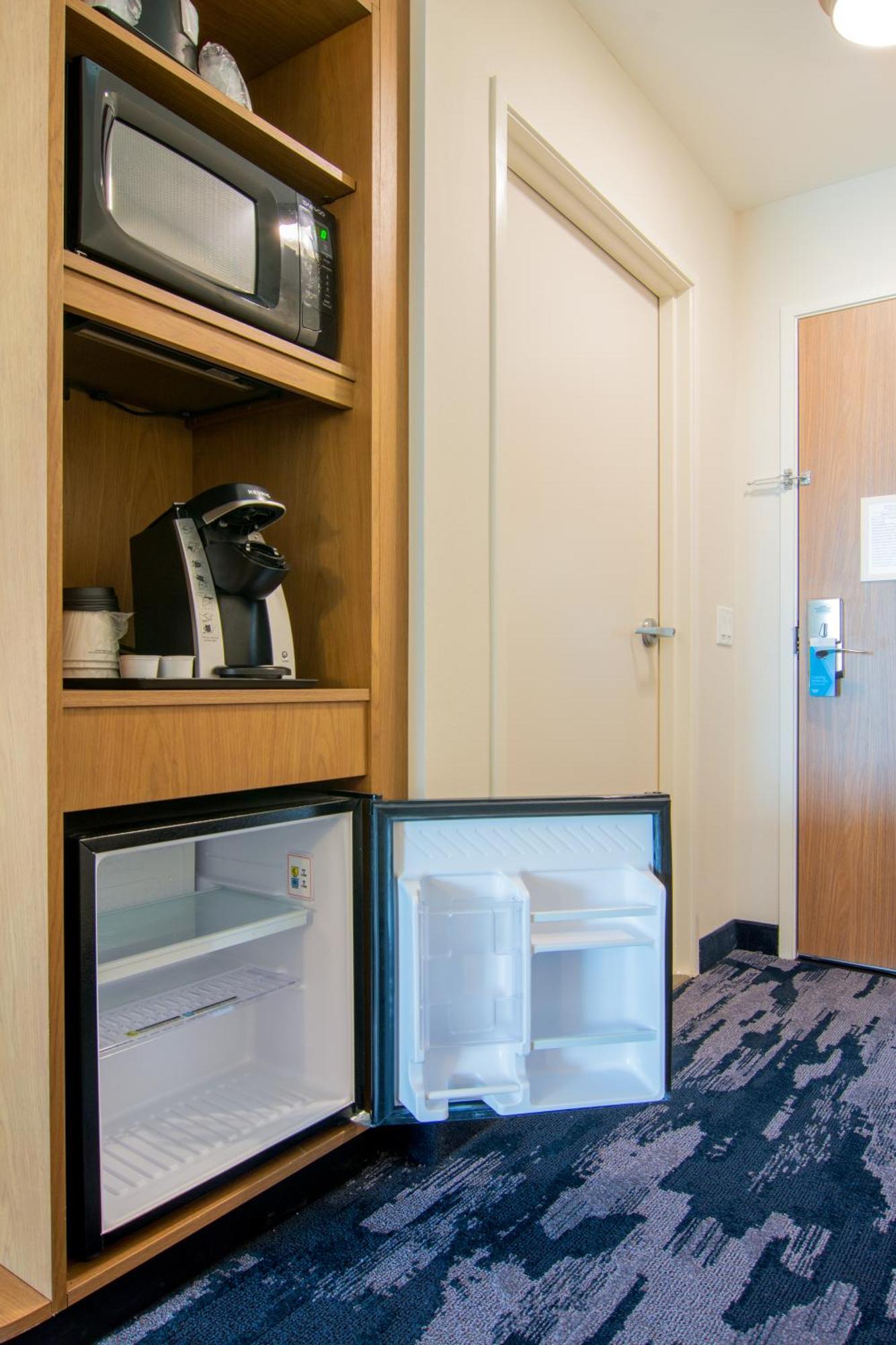 Fairfield & By Marriott Airport