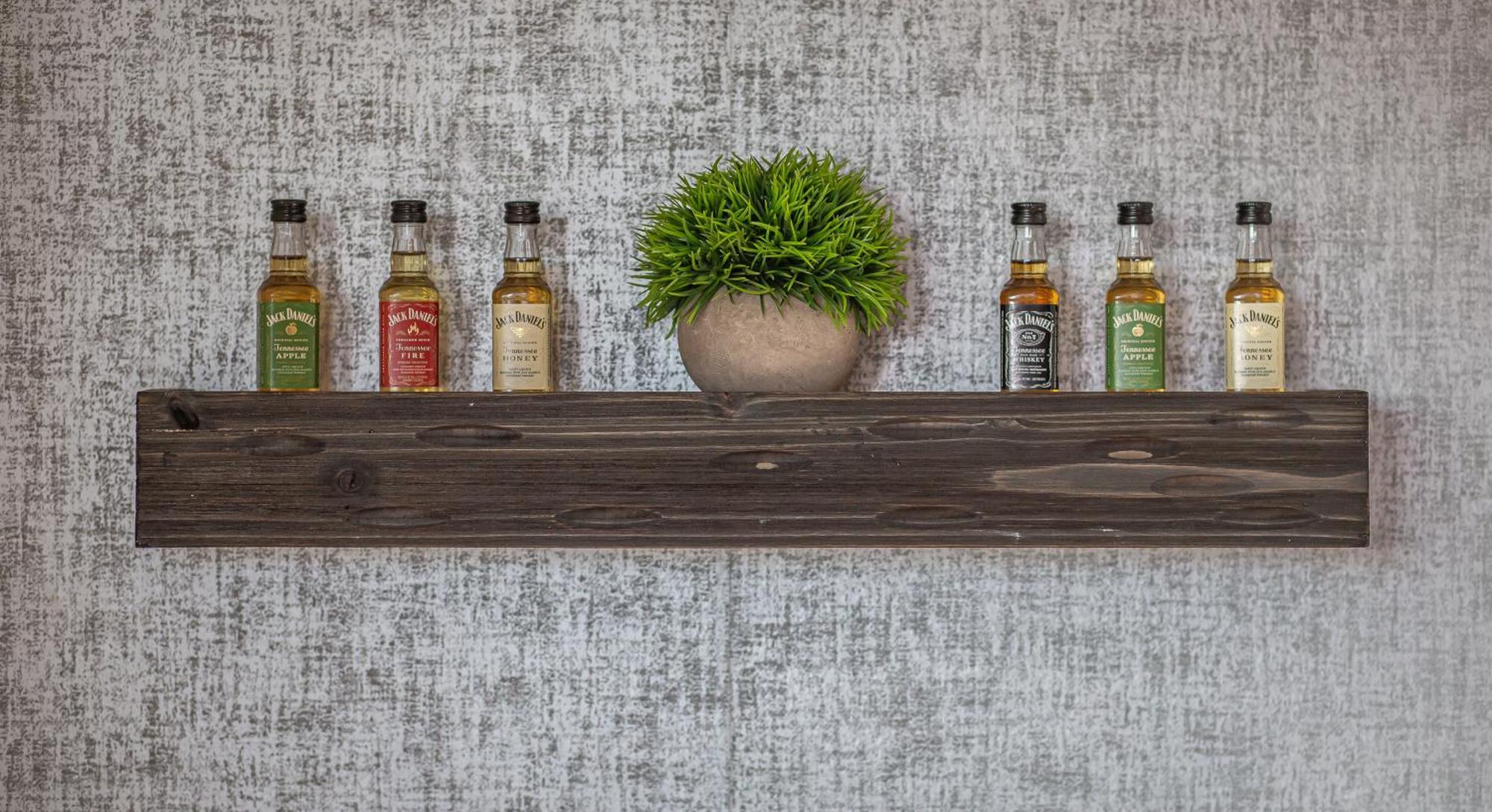 Jack Daniels House With Rooftop Golf, Views! 8min To Whiskey Row! Sleeps 10! Holiday home Nashville