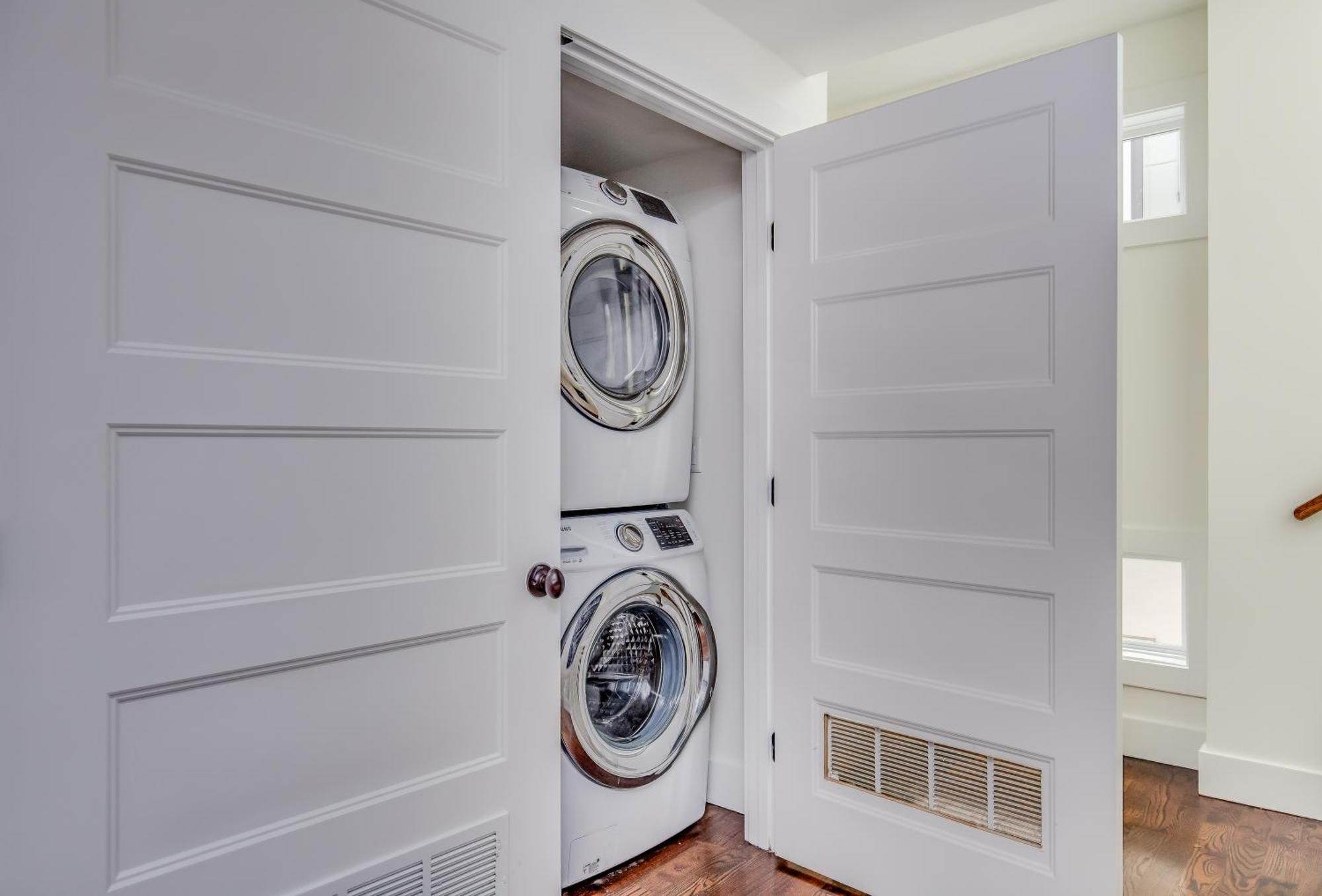 Jack Daniels House With Rooftop Golf, Views! 8min To Whiskey Row! Sleeps 10! * Nashville