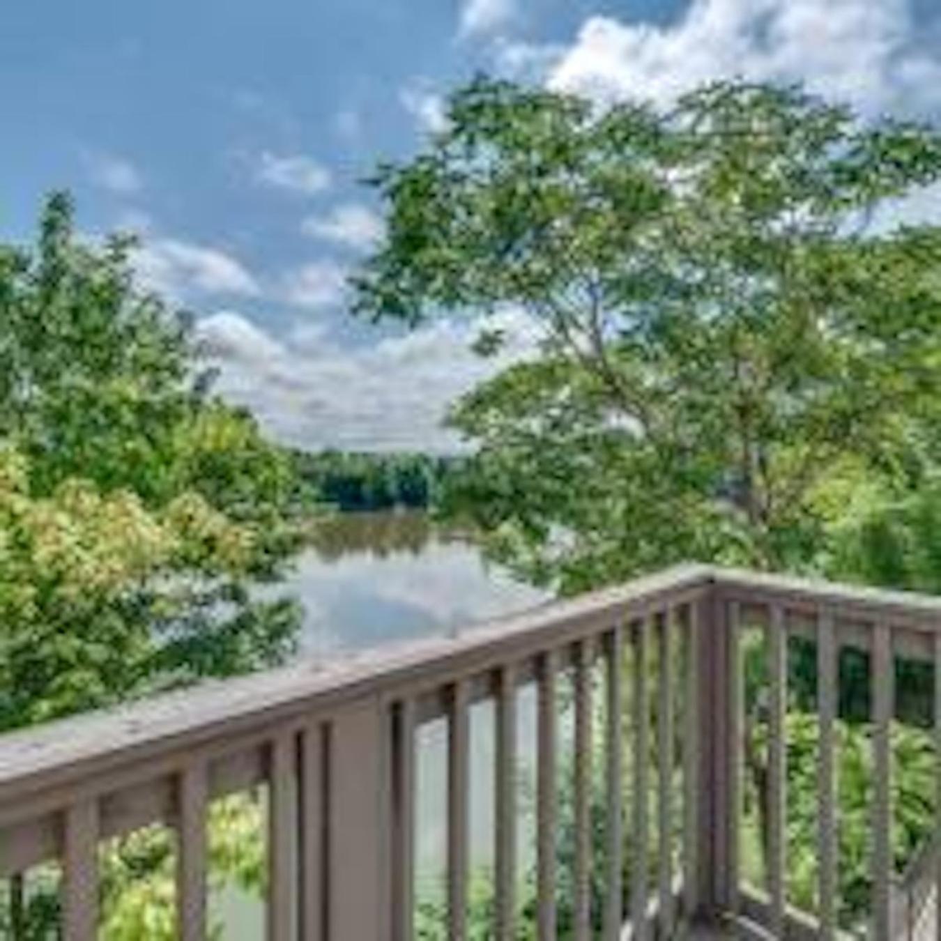 Downtown Riverfront Unit 780 Apartment *