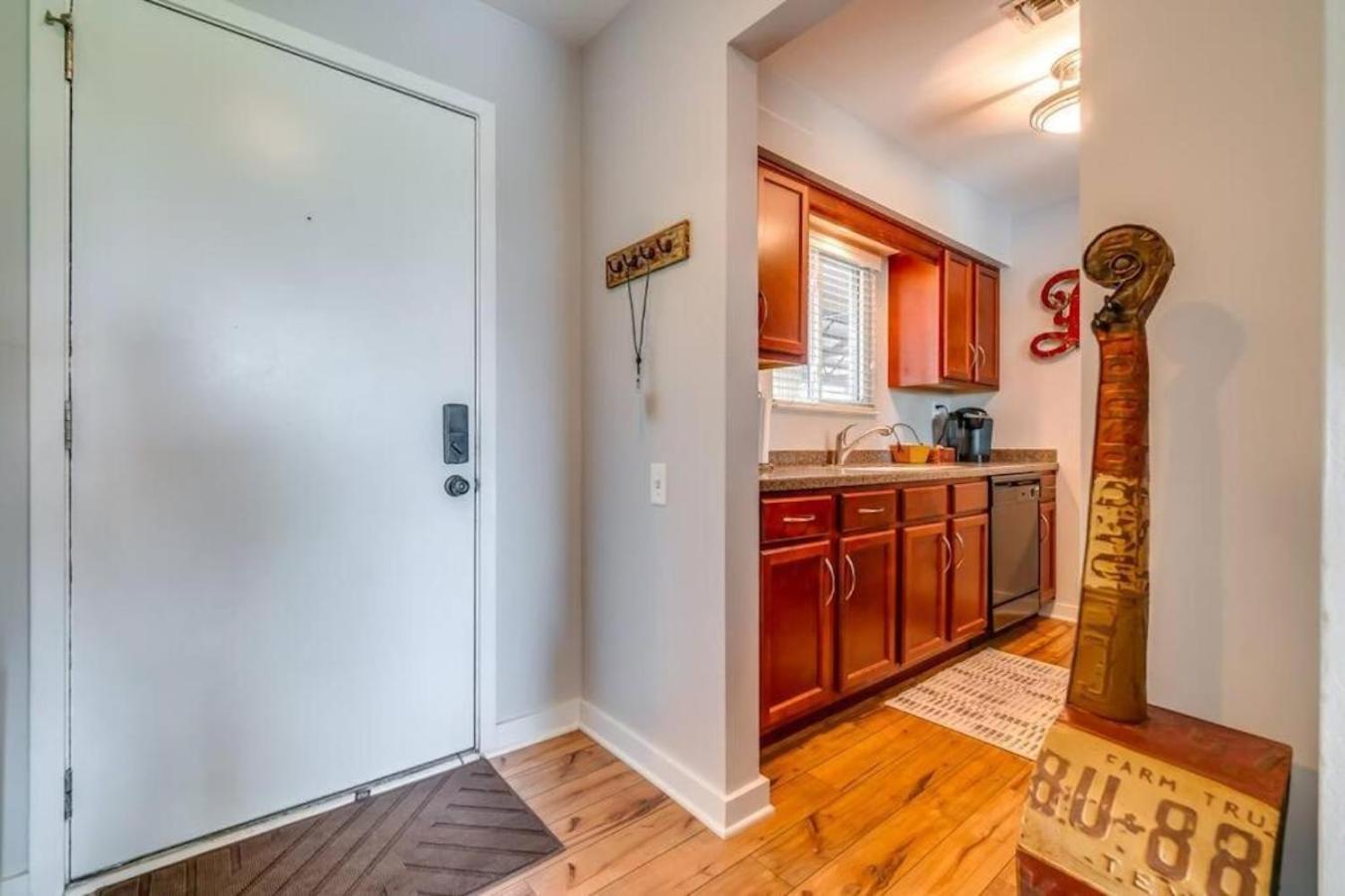 Downtown Riverfront Unit 780 Apartment