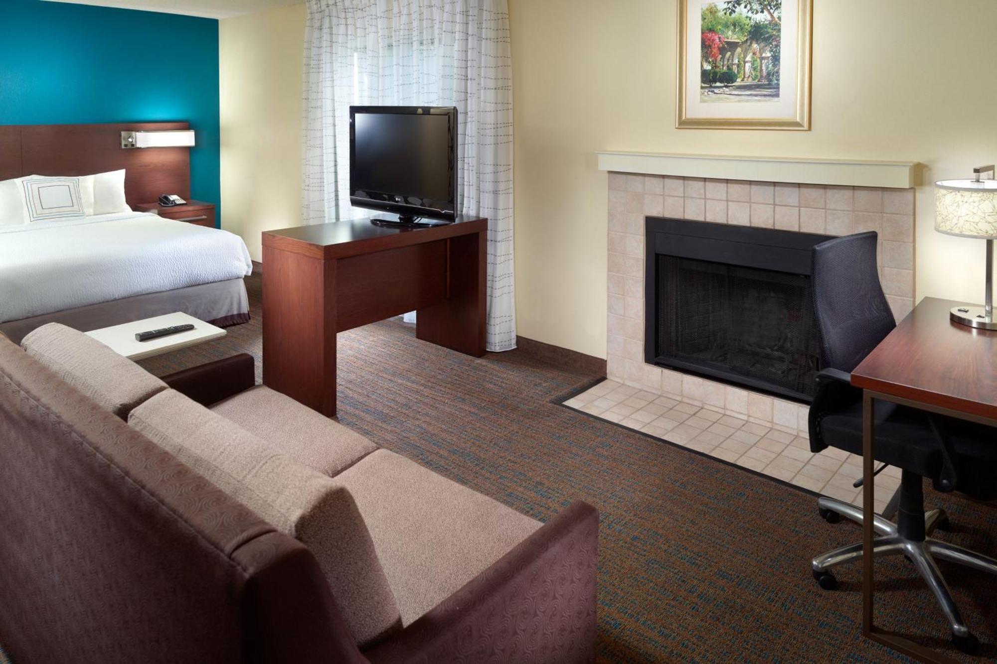 By Marriott Airport 3* Nashville