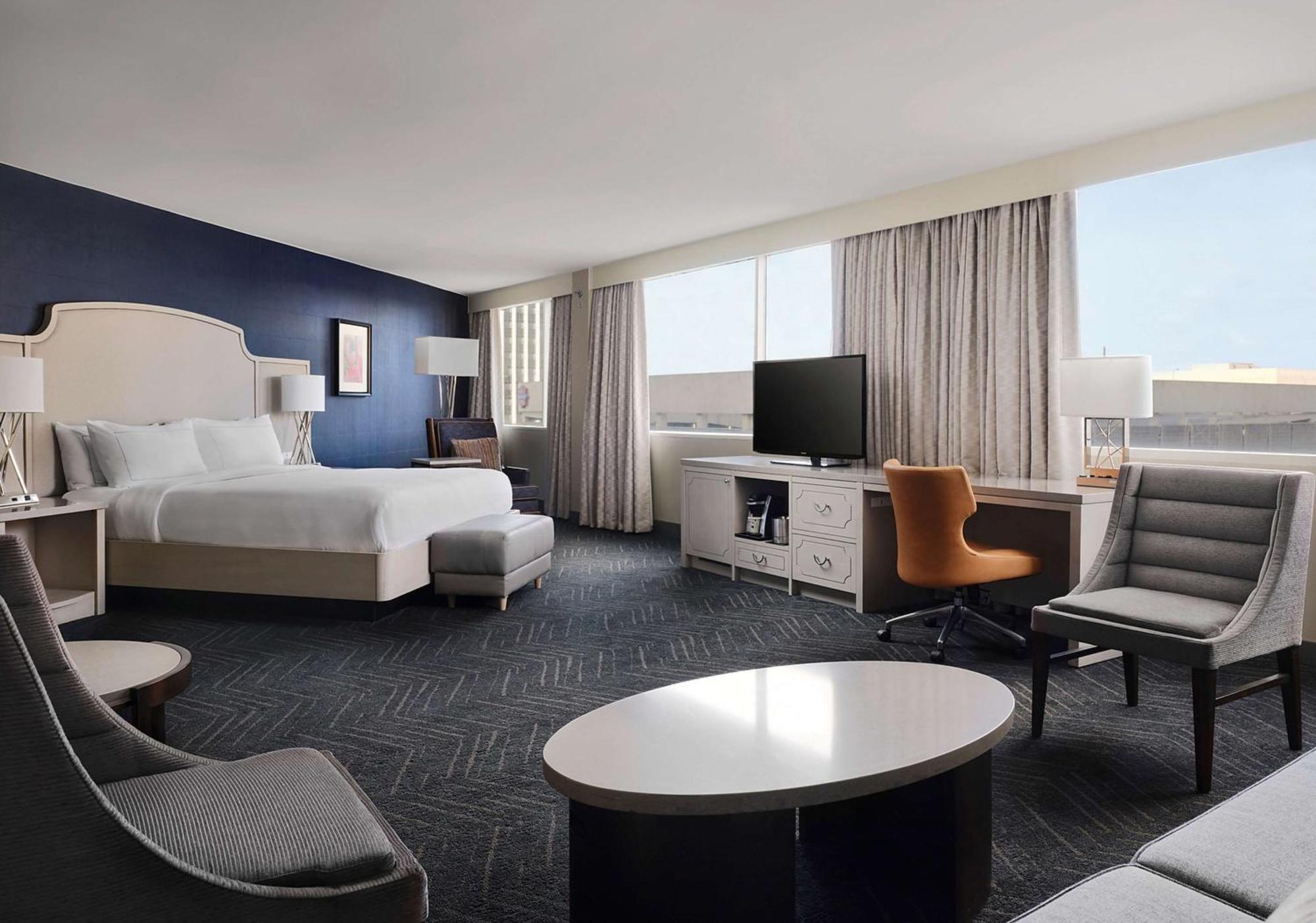Doubletree By Hilton Downtown Hotel
