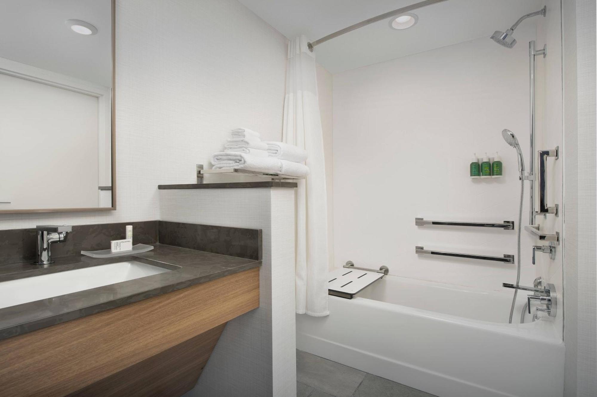 Fairfield & Near Vanderbilt Hotel Nashville