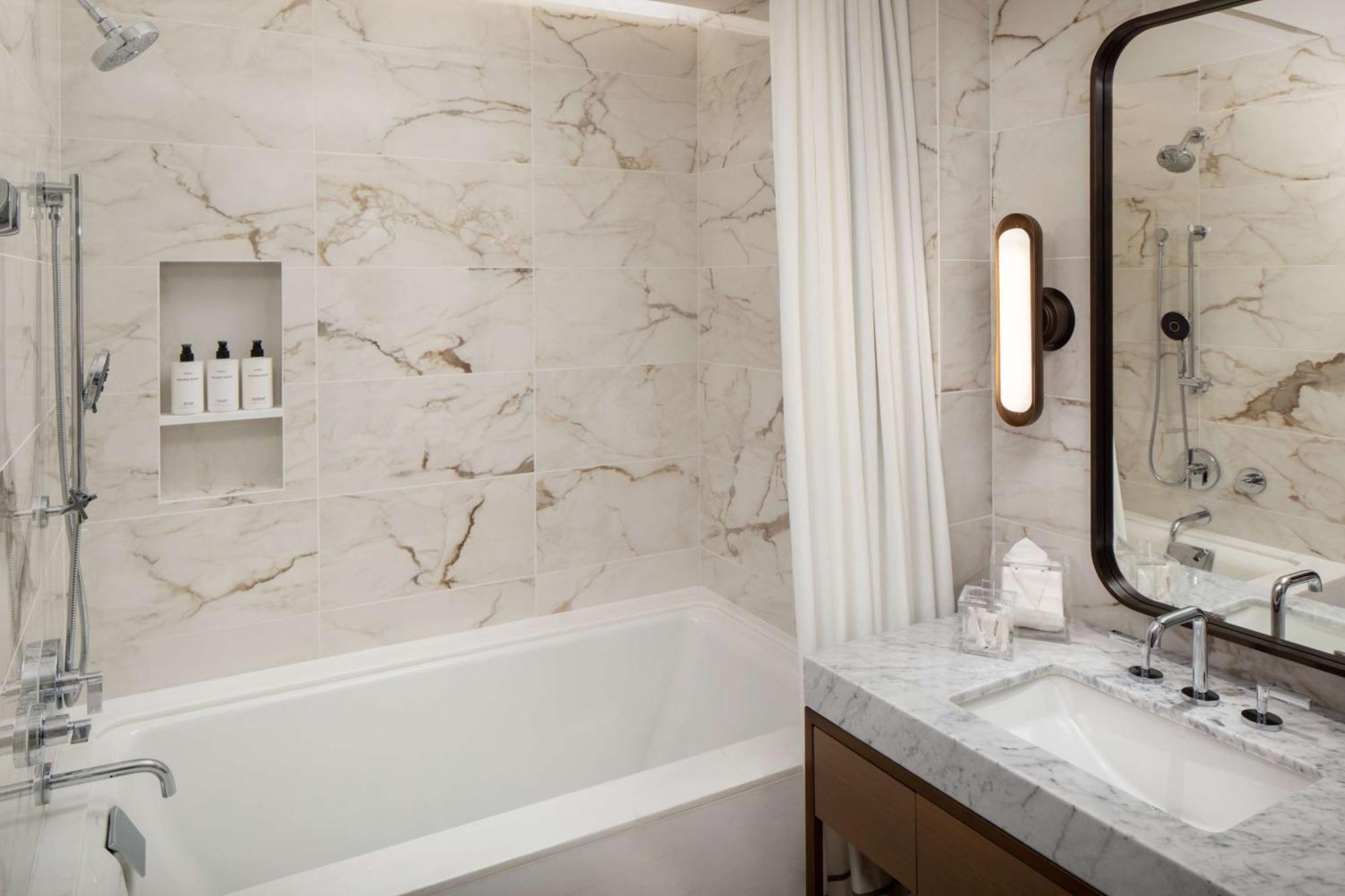 Conrad Hotel 5*