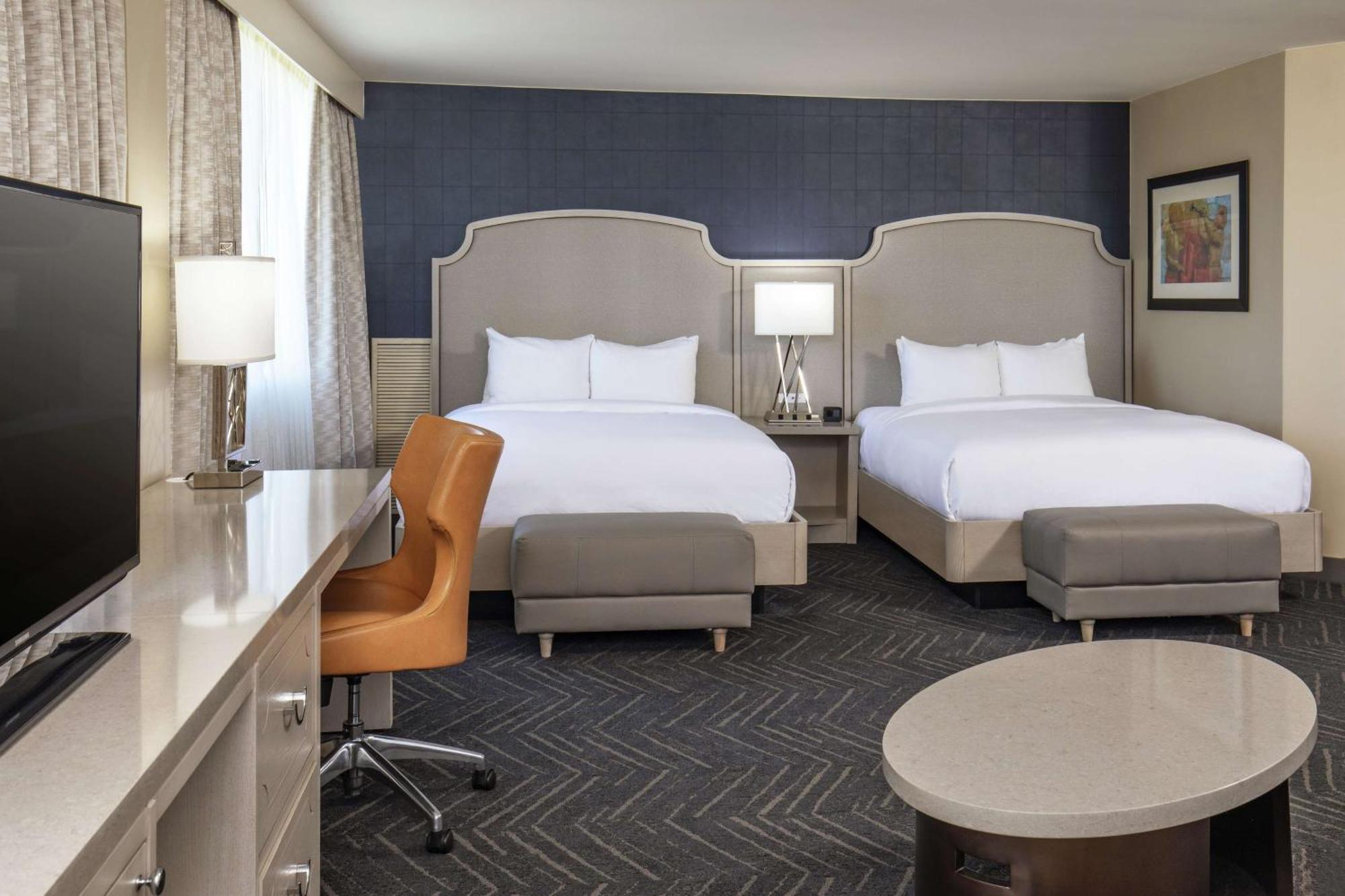 Hotel Doubletree By Hilton Downtown Nashville