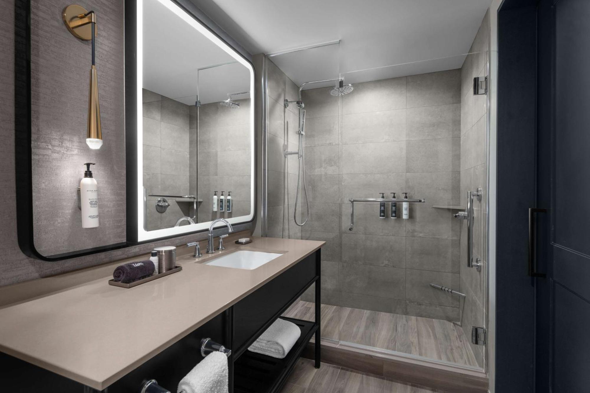 Fraye Nashville, Curio Collection By Hilton Hotel Nashville