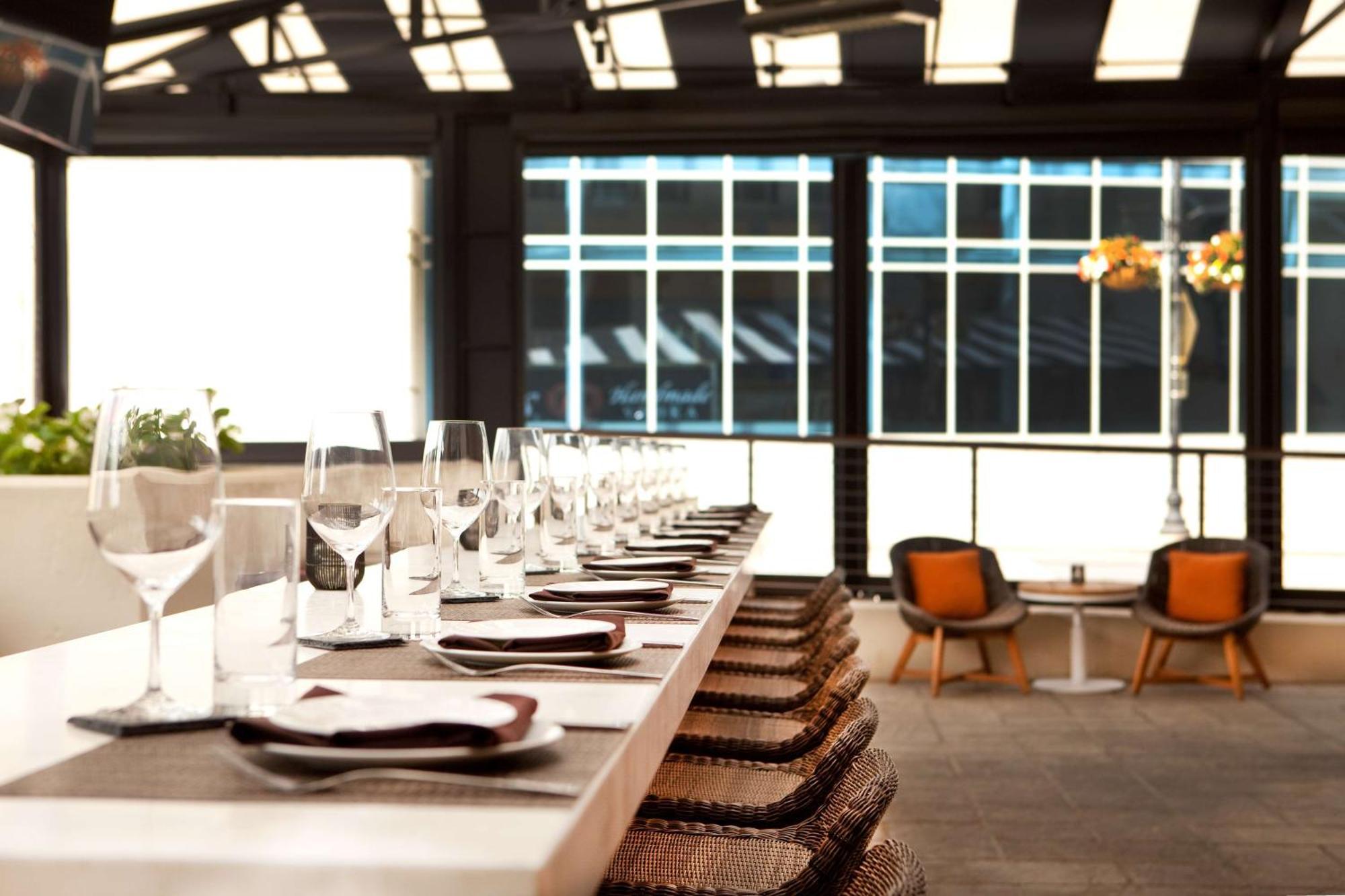 Hotel Hilton Downtown 4*