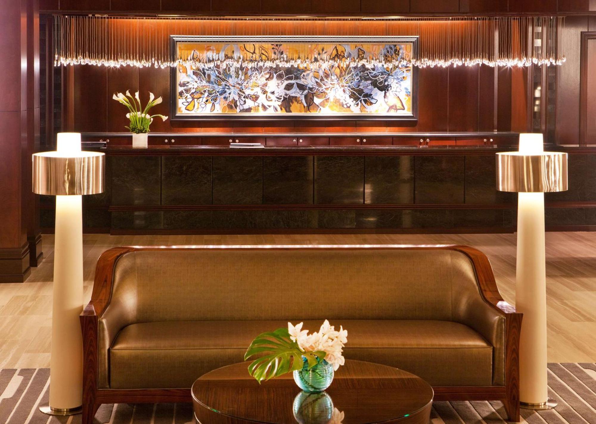 Hilton Downtown Hotel 4*