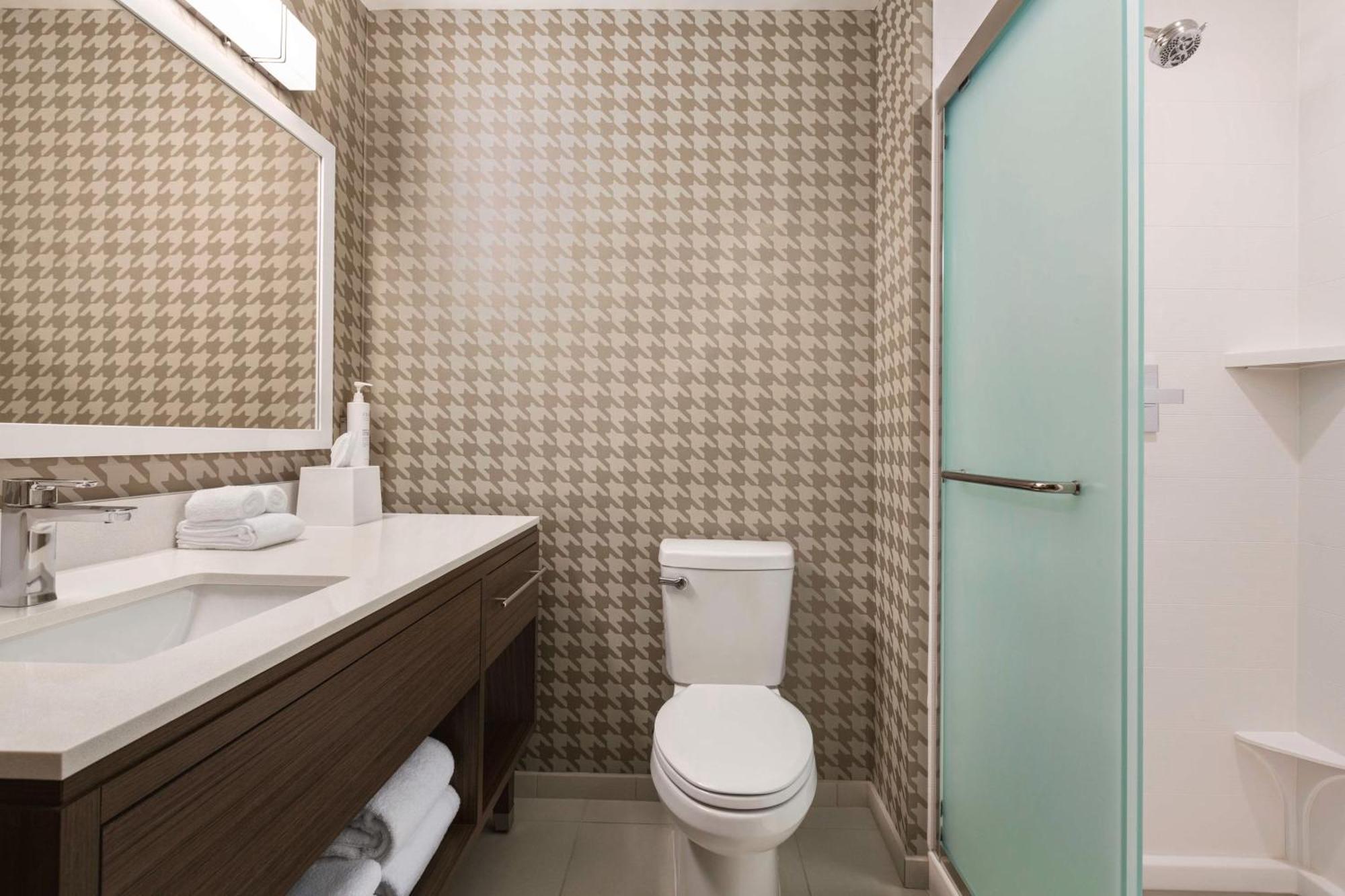 Home2 By Hilton West End Avenue Hotel 3*