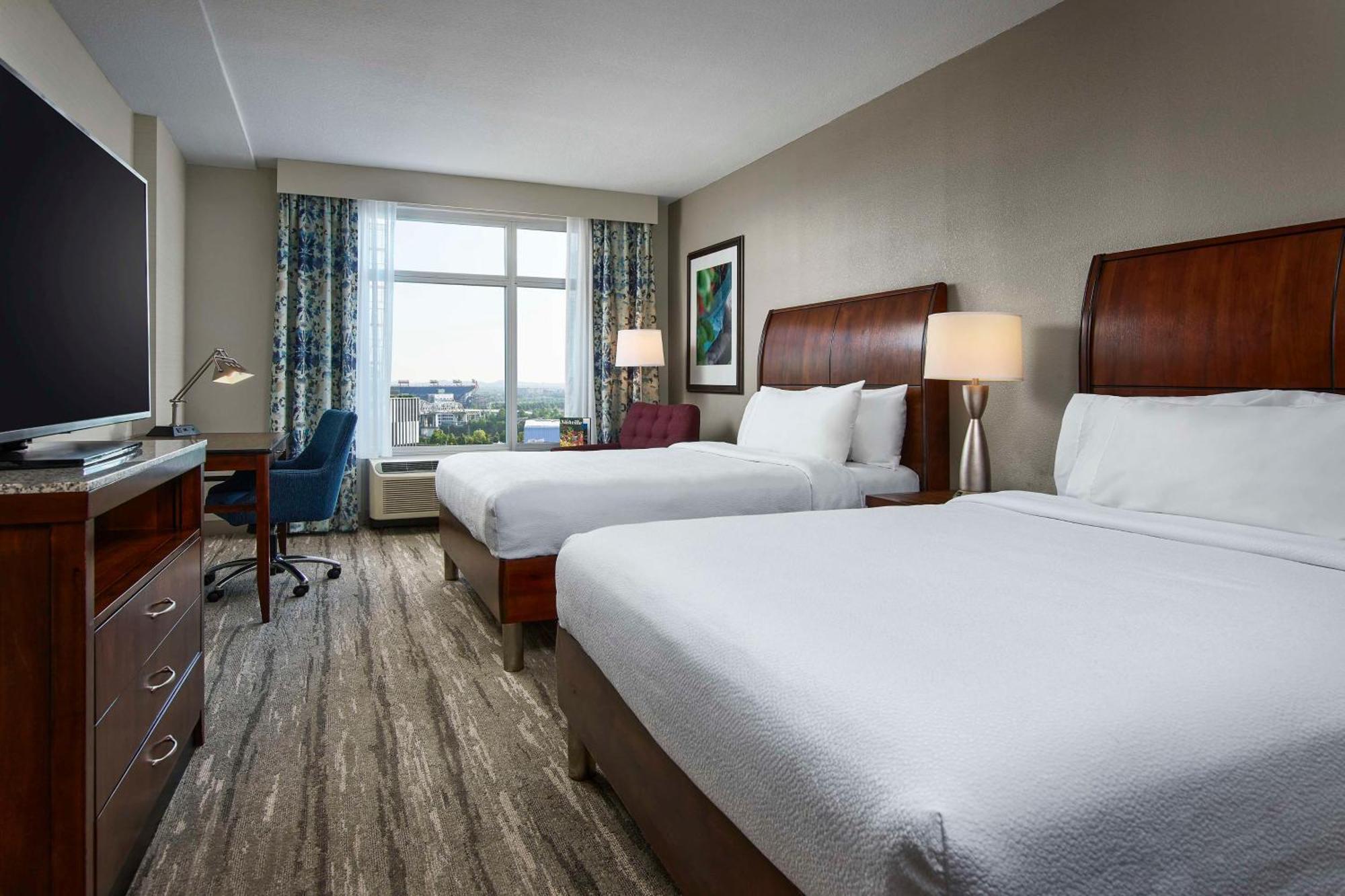 Hilton Garden Downtown Convention Center 3*