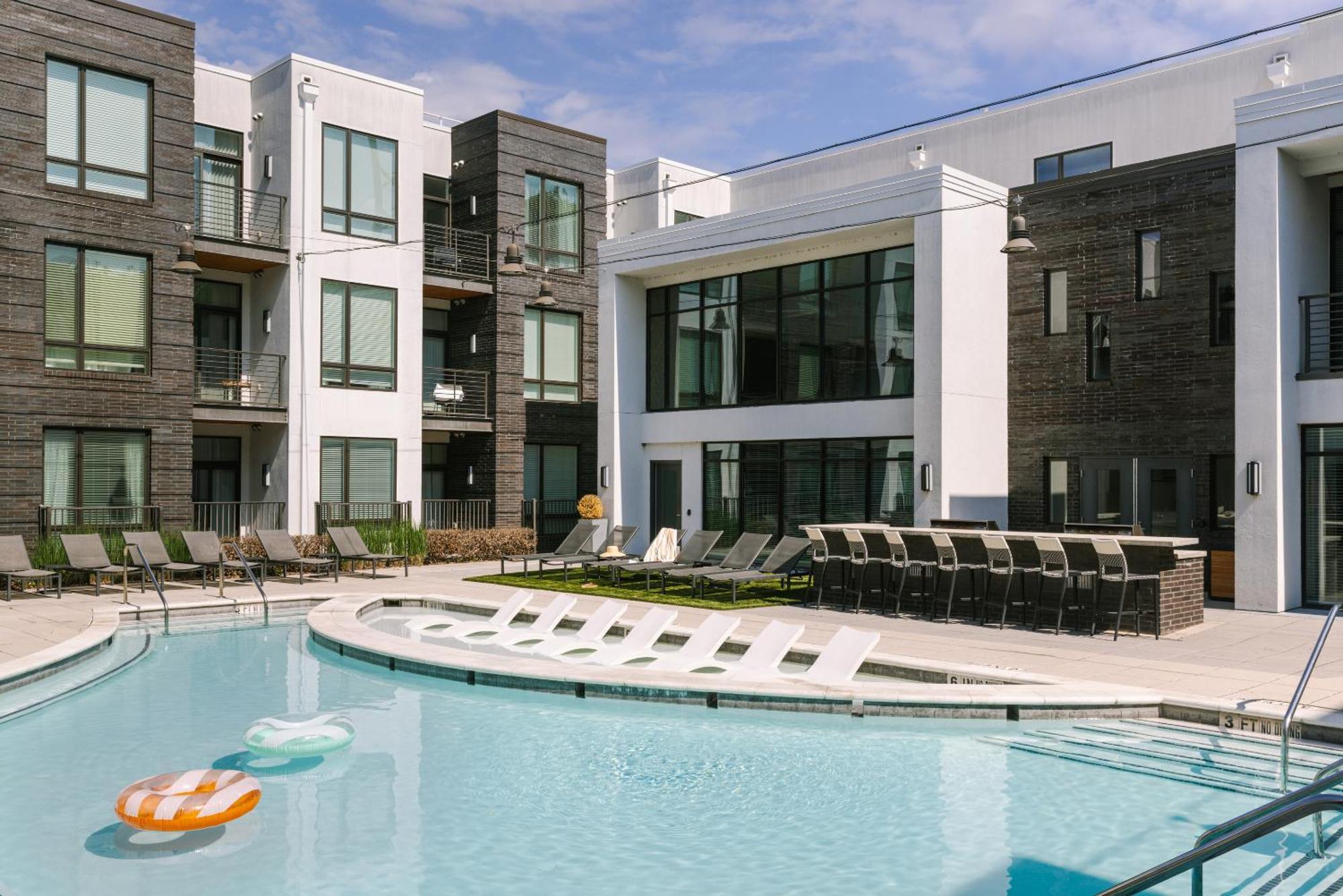 Aparthotel Sonder At Village 21 *
