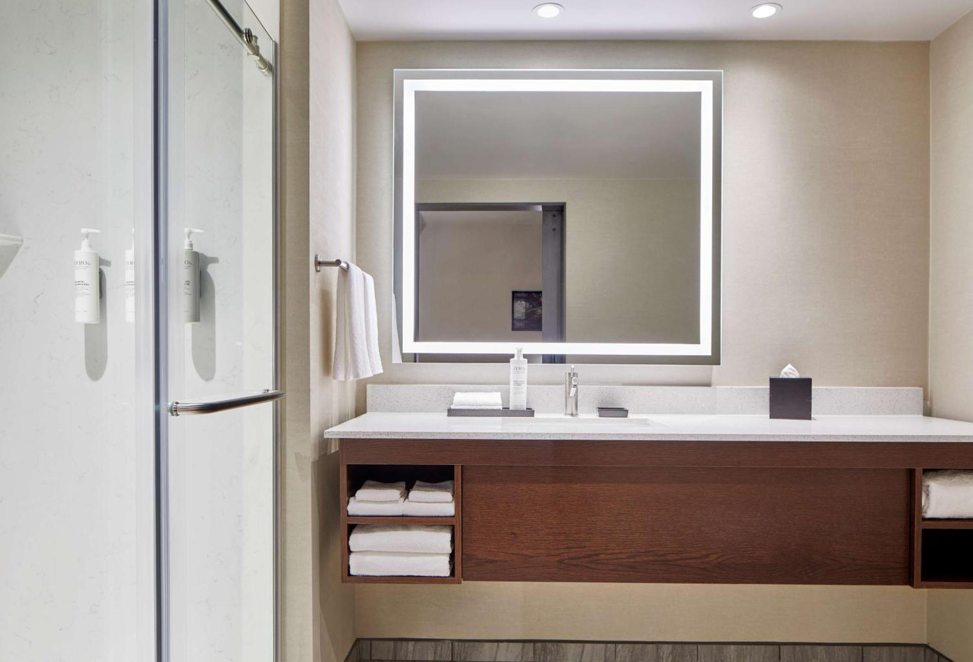 Embassy By Hilton Downtown 4* Nashville