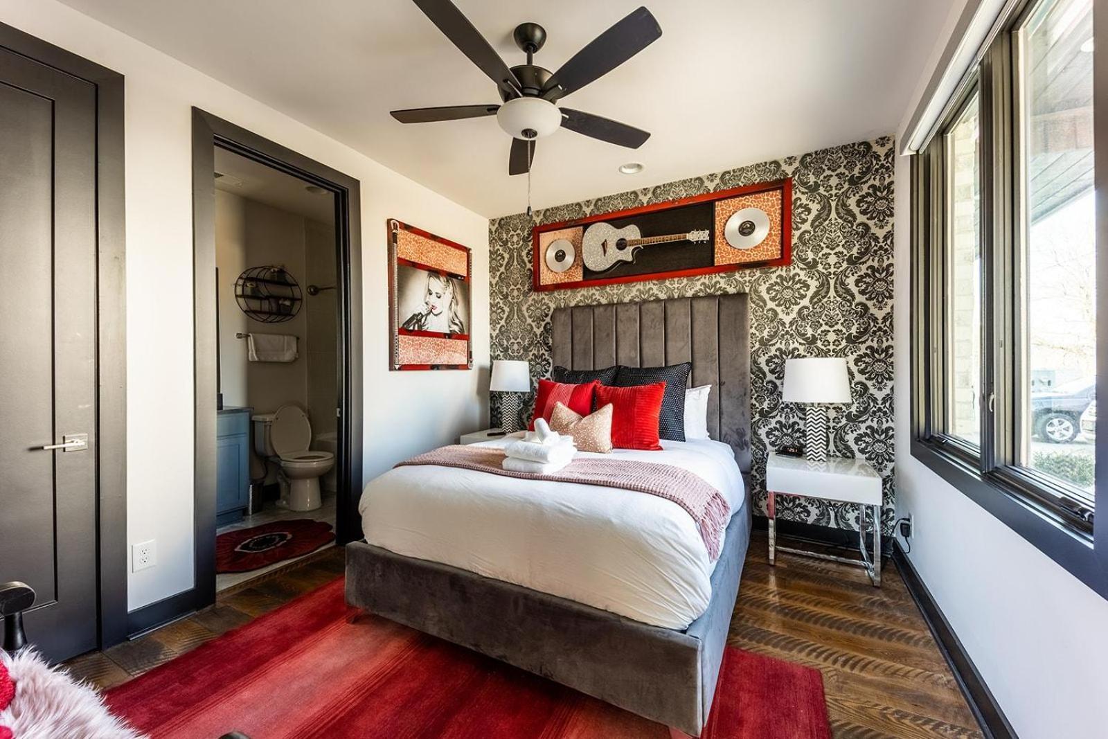 Two Lavish Gulch Homes - Mins To Broadway