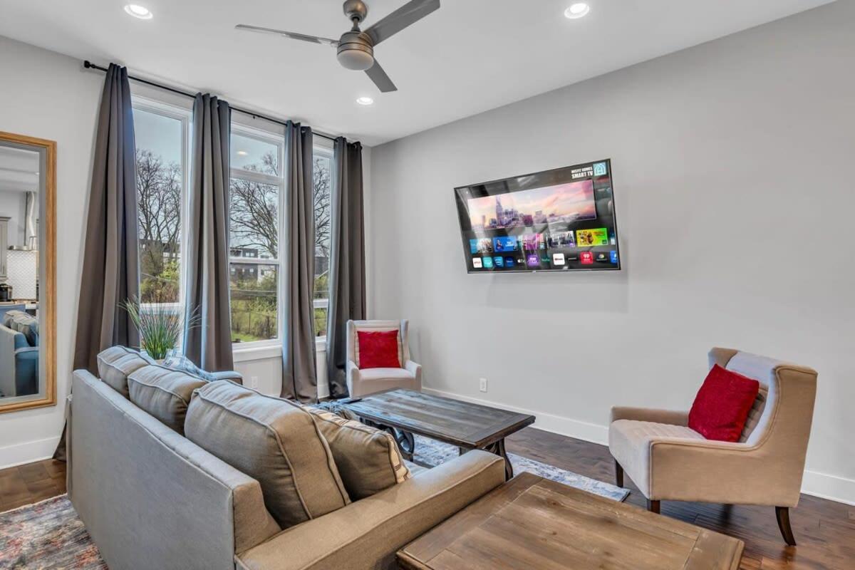 Holiday home New Luxe 4br 12 Beds - Roofdeck Views - Chefs Kitchen Nashville