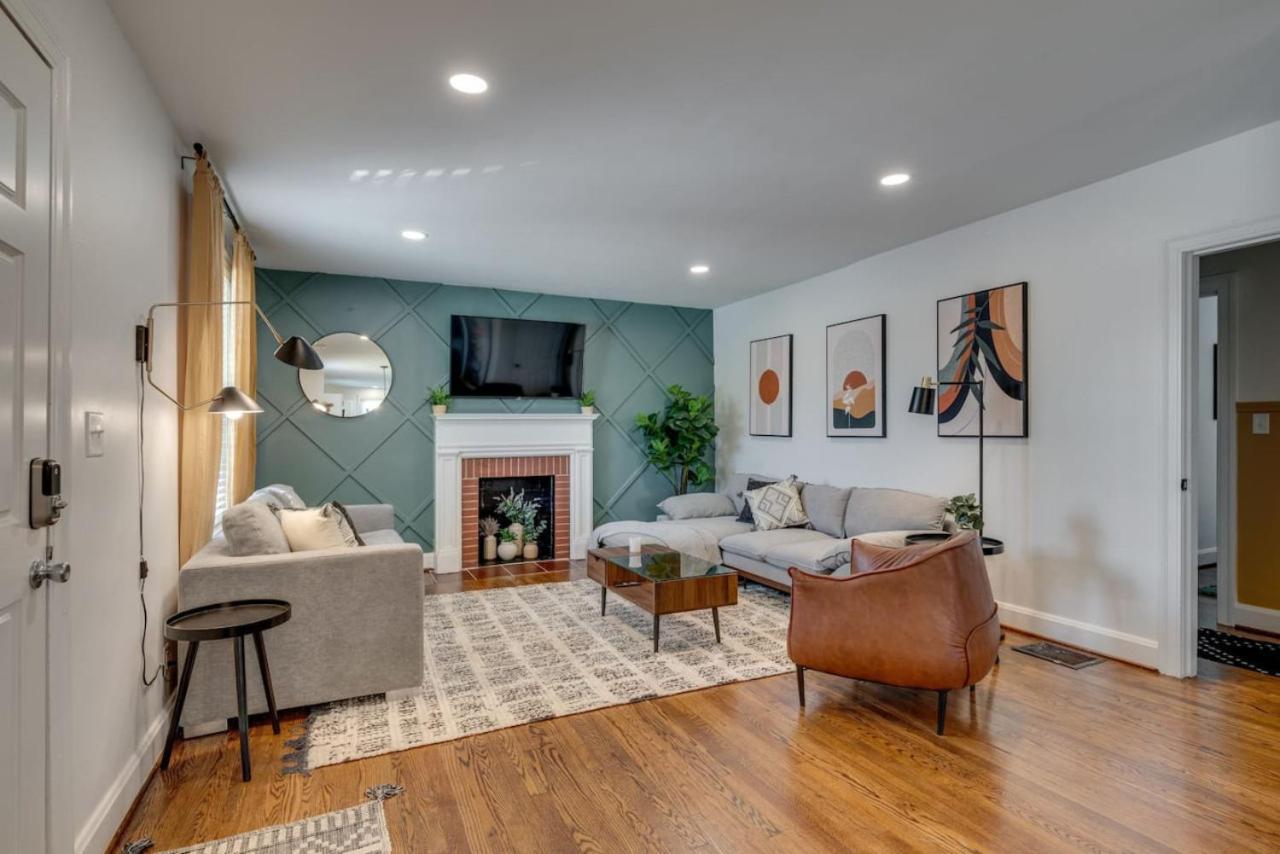 Charming House By Vanderbilt And Belmont