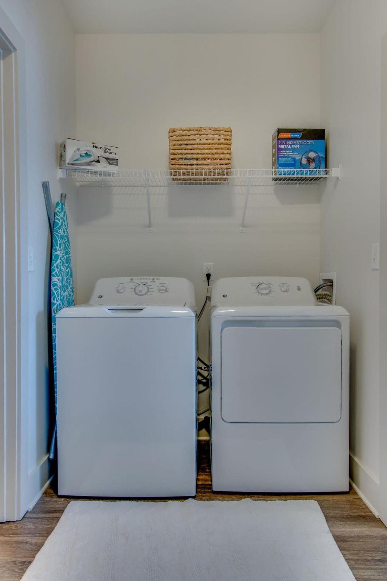 Apartment New East Nash - King Bed Short Drive To Dwntwn