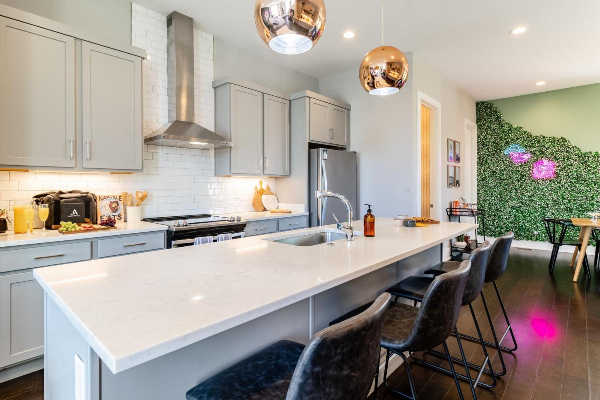 Holiday home Doralee By Avantstay Rooftop Mins From Downtown Dolly Parton Theme Nashville