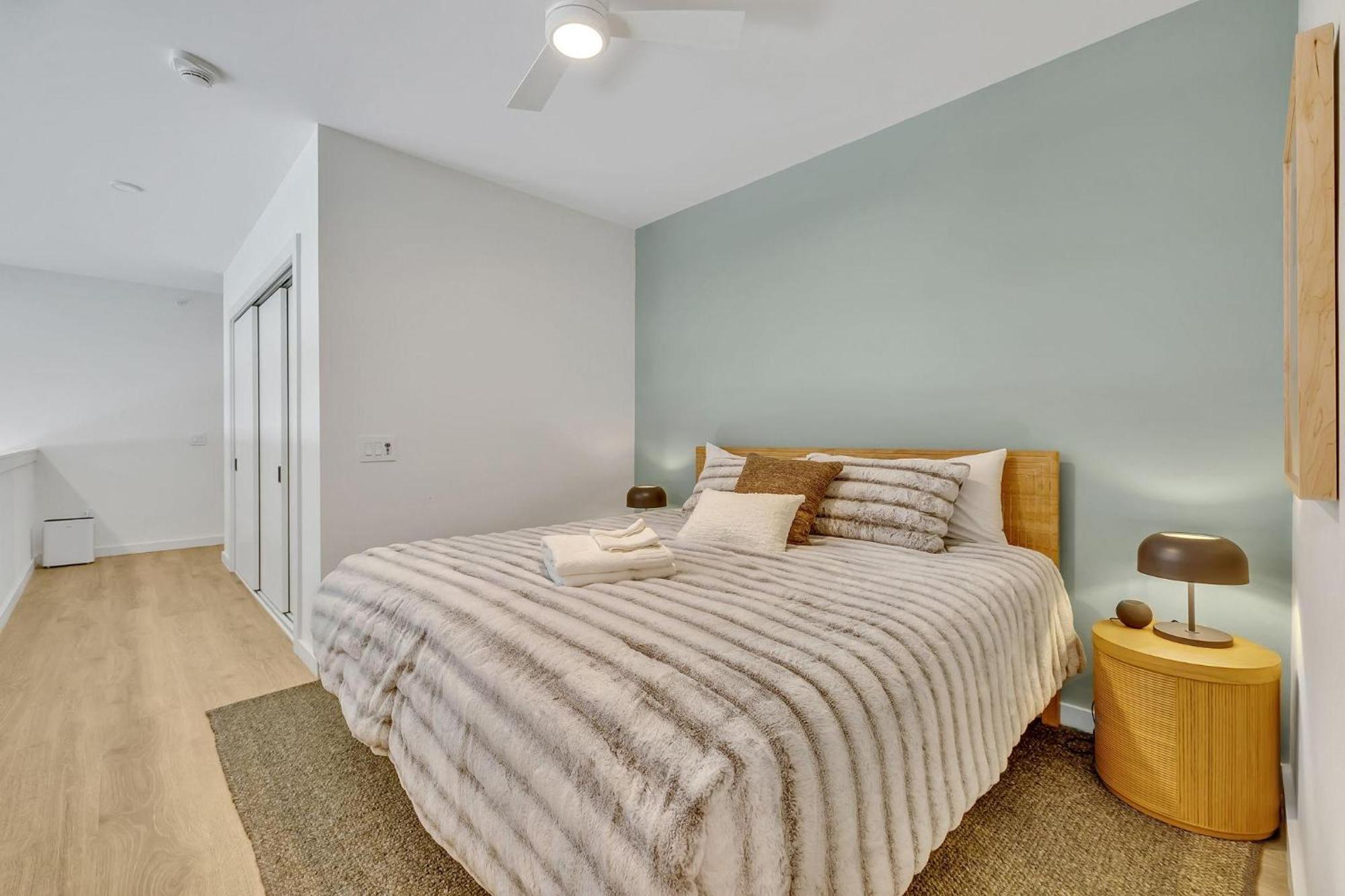 - 635 7th Ave S Unit 610 Holiday home *