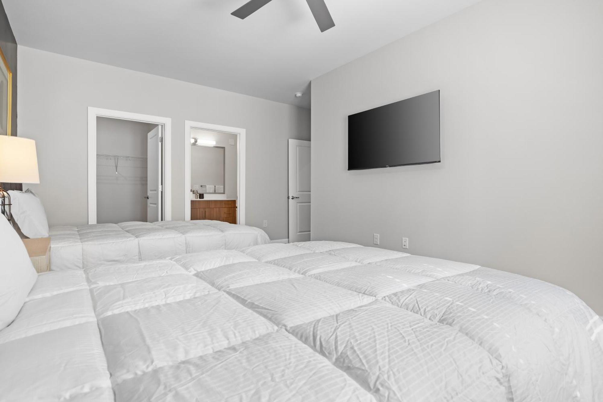 The Celebrity The Gulch Apartment *