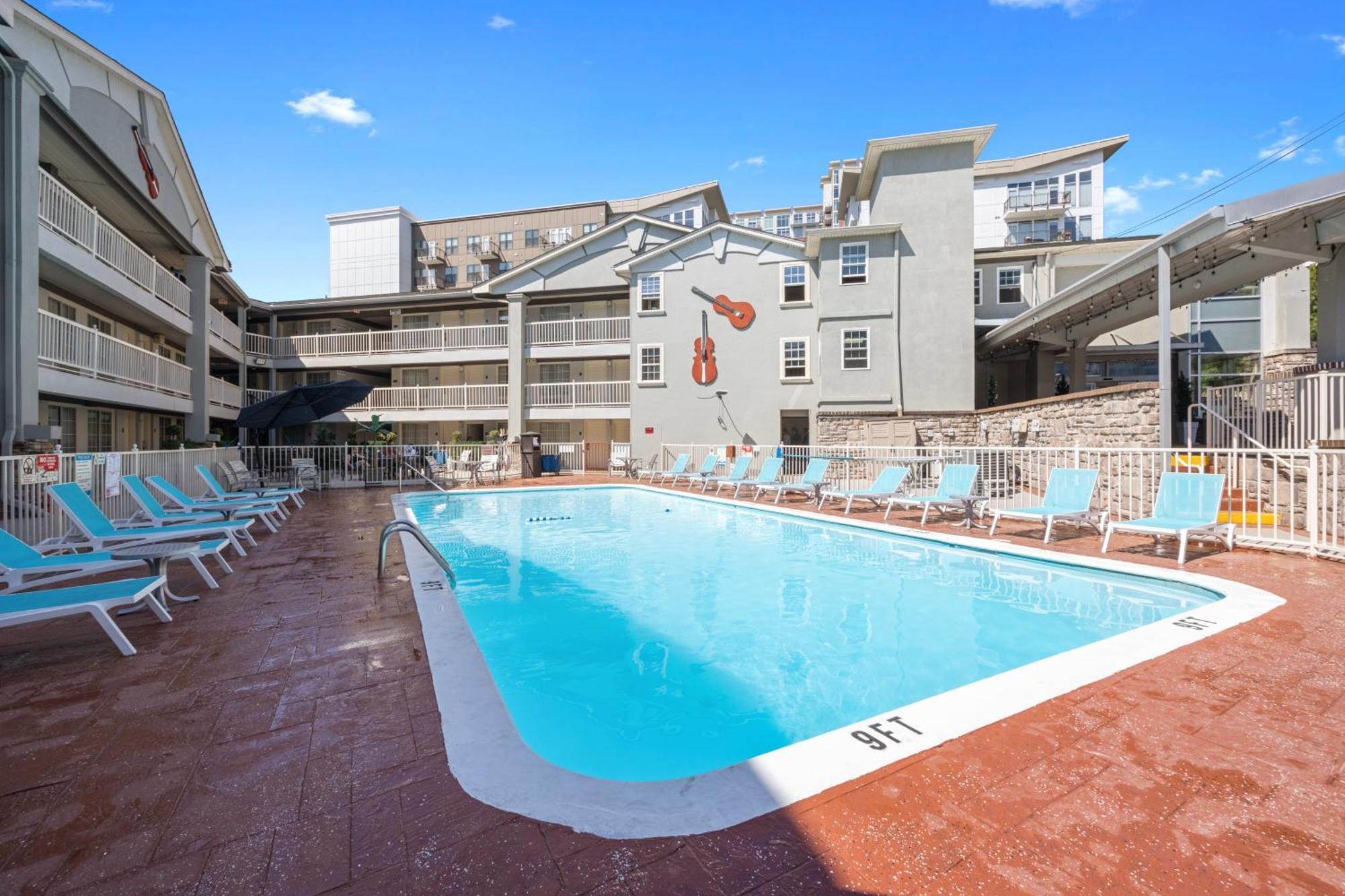 Comfort Downtown - Music Center 4* Nashville