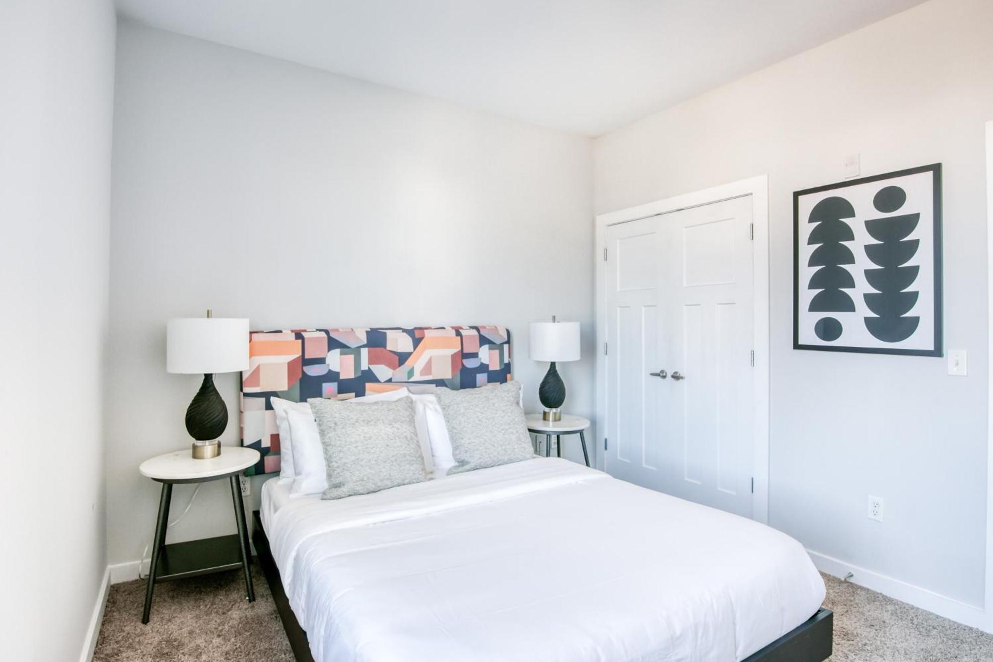 Cozysuites Music Row Modern 1br With Free Parking 02 Apartment *