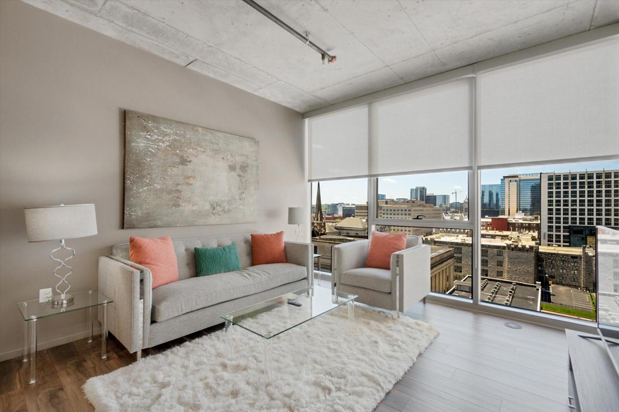 Global Luxury Downtown *