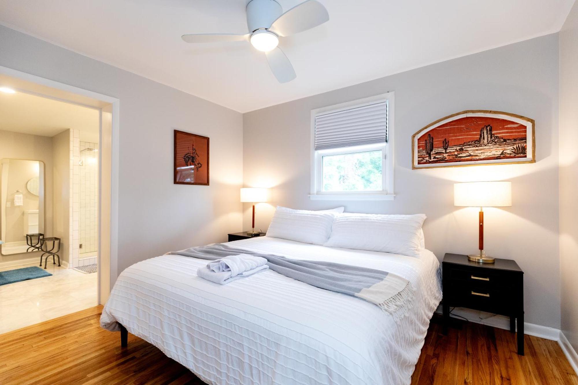 Casa Azul - 2 King Beds And A Hot Tub * Nashville