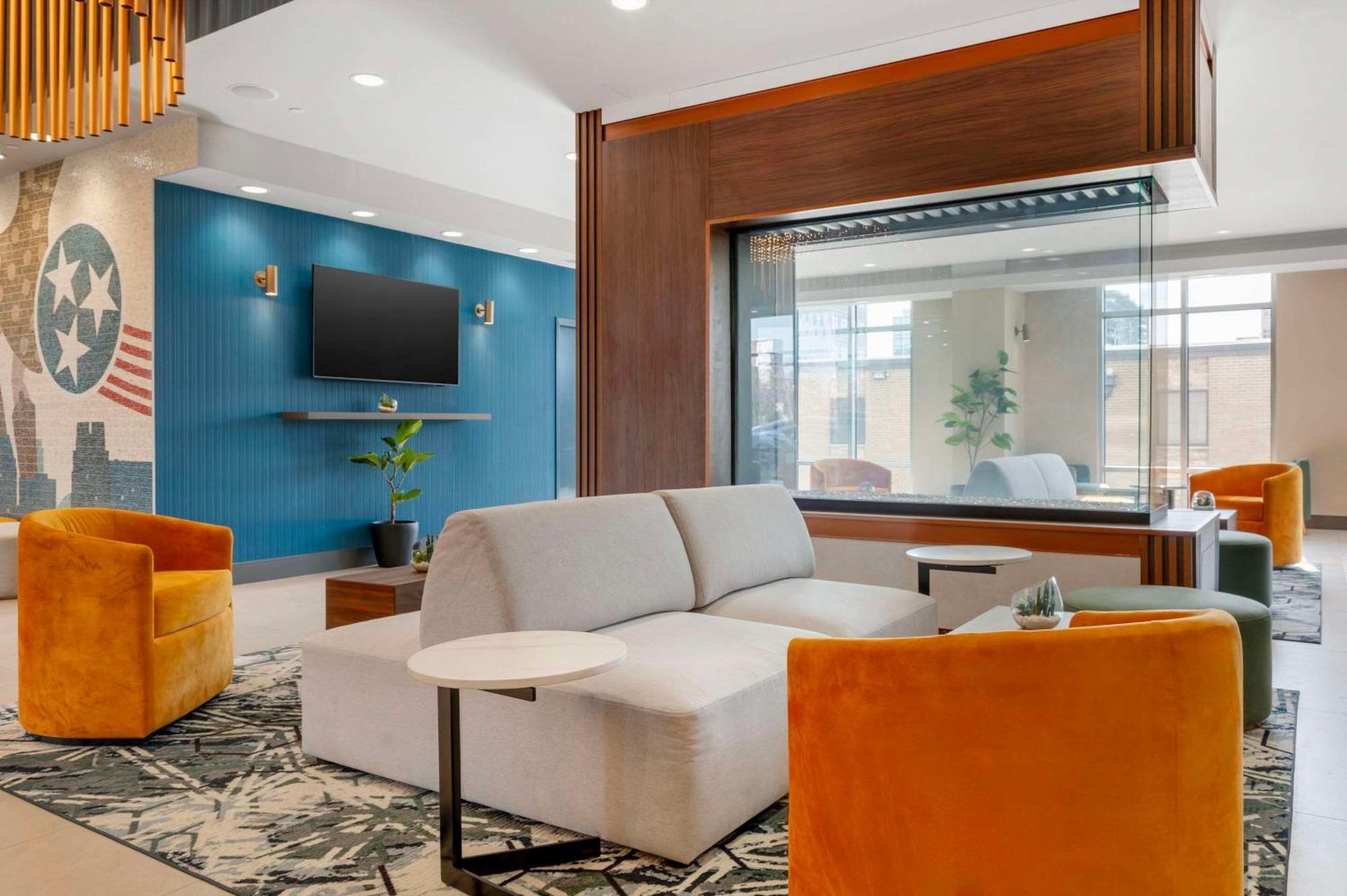 Cambria Midtown 4*