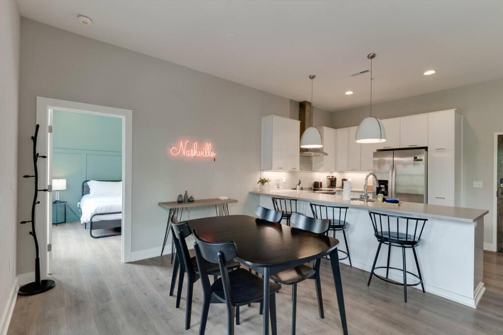 Spacious 2bd-close To Everything Apartment