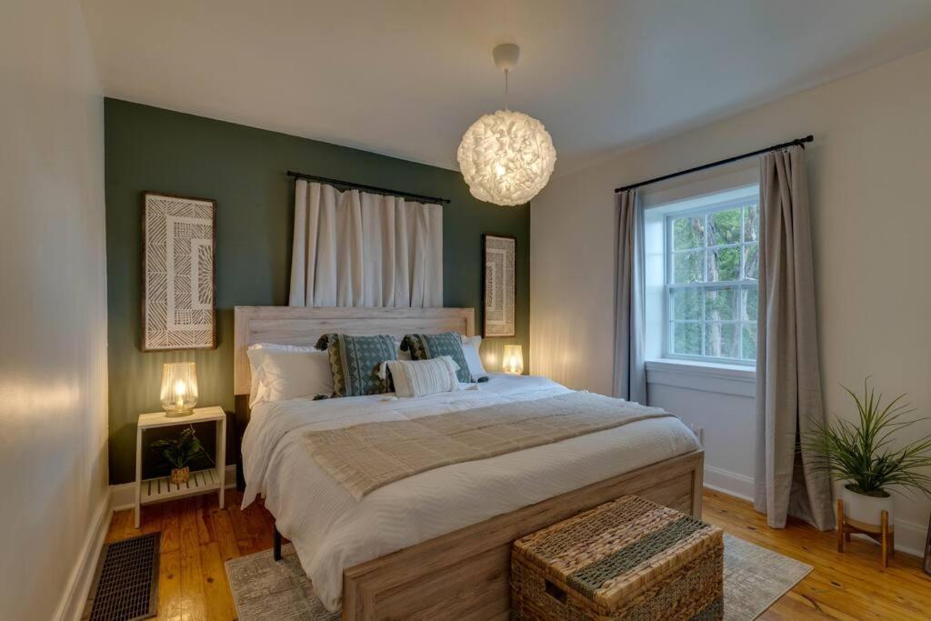 Apartment Sleep 8 In Our Cozy Colonial 2miles From Broadway