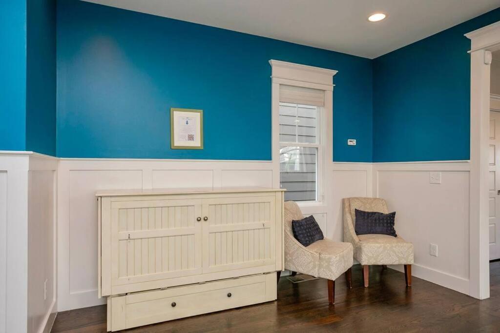 Views, Under 2mi Broadway, Gated Parking Holiday home